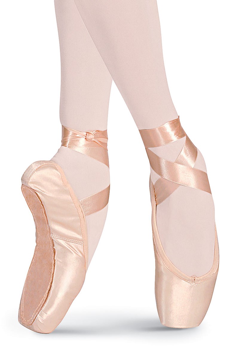 Does anyone know how Bloch ballet flat (for women) sizing works? How are  they supposed to fit? : r/BALLET